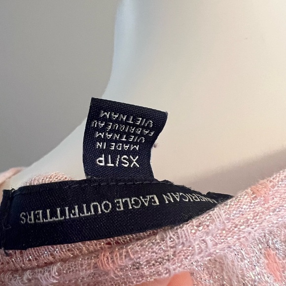 American Eagle outfitters semi sheer pink tank - Picture 2 of 3
